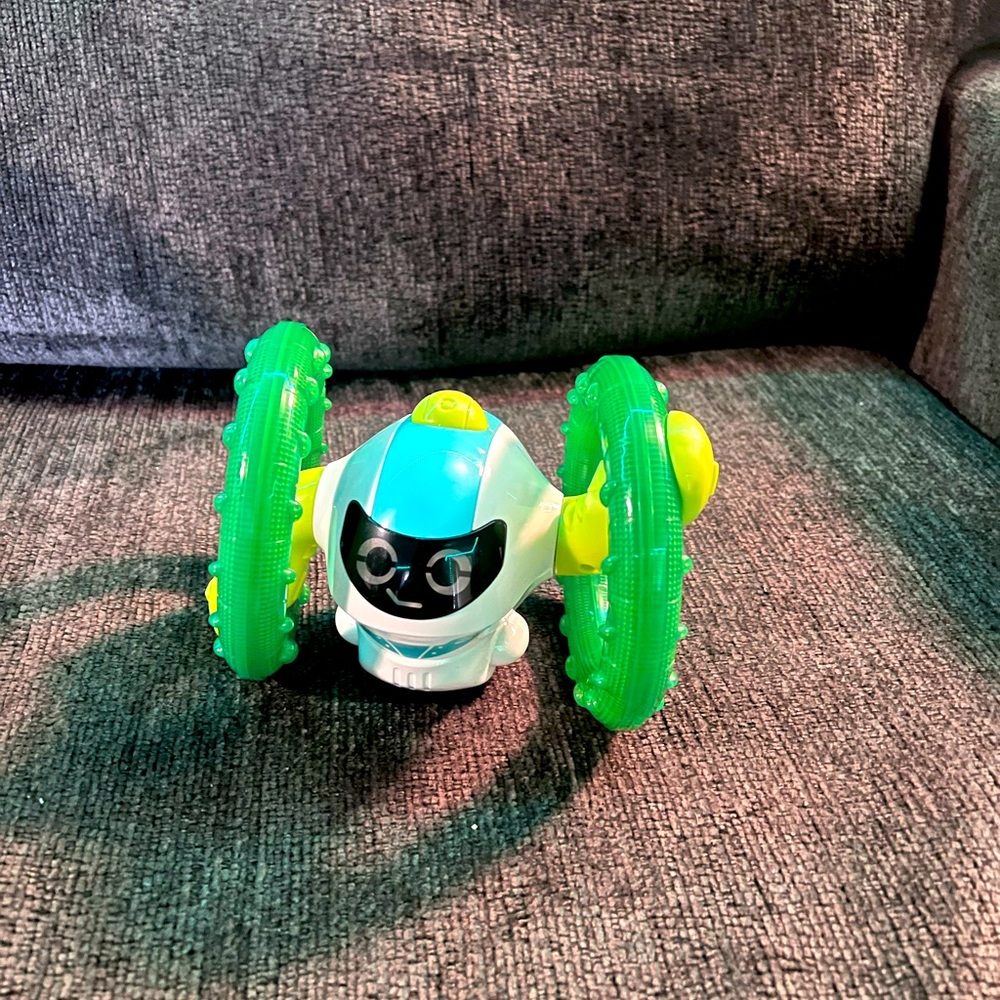 Hap-P-Kid Roll N Glow Robot Talks
Music Forwards Backwards